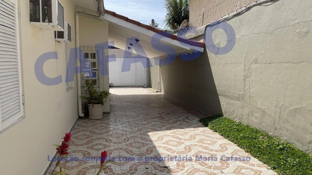 Casa Pe Na Areia Com Piscina A 10Mts Enseada Villa Гуаружа Екстериор снимка